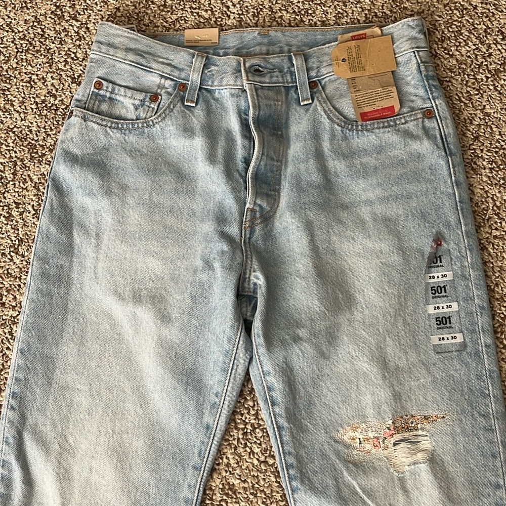 Levi’s 501 Jeans Women’s Light Wash Floral Patchwork 28x30 - Picture 1 of 10